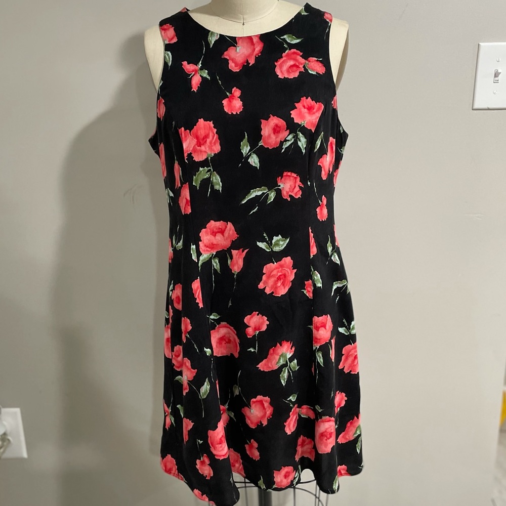 Floral red and black fitted dress 90s vintage